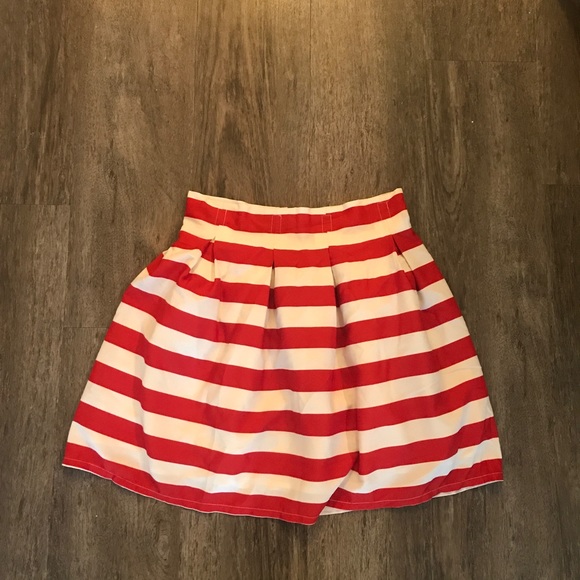 Dresses & Skirts - Skirt